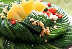 吃芝麻瓜,传统美食的现代化演绎