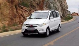 五菱带你吃瓜,畅享夏日清凉之旅