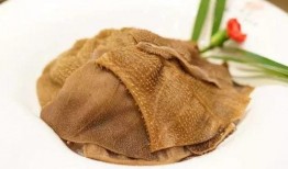 冬天穿秋裤吃瓜,秋裤与瓜果相伴的温馨时光