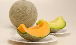 体热吃蜜瓜好吗,体热人群适宜食用蜜瓜的养生之道