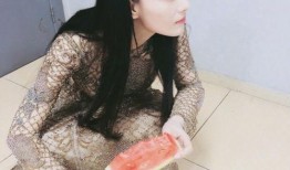 王嘉怡吃瓜,揭秘娱乐圈幕后故事