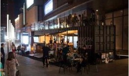 酒吧吃瓜什么事件,揭秘娱乐圈最新热点事件