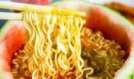 带你吃瓜吃丧尸泡面,带你探索吃瓜与丧尸泡面的奇妙之旅